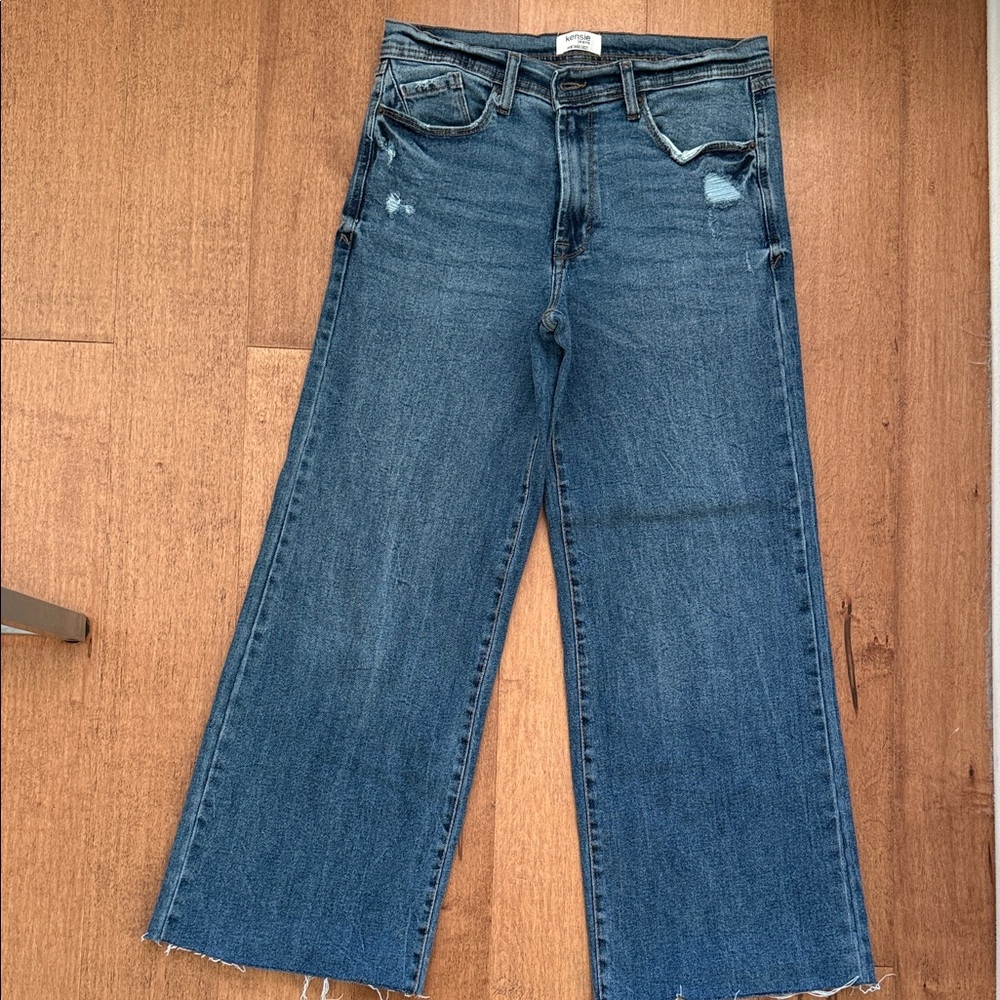 Kensie Vintage Luxe Distressed Jeans size 8/29